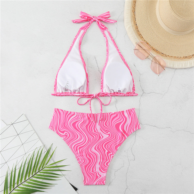 Damen Triangel-Bikini mit elegantem Wickeldetail und modischem Wellenmuster R&B