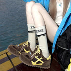 Damen Sneakers im Retro-Stil aus hochwertigem Wildleder mit einzigartigem Schnürdesign R&B