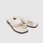 Damen elegante Zehentrenner-Sandalen mit modischen Riemen und goldfarbenem Akzent R&B