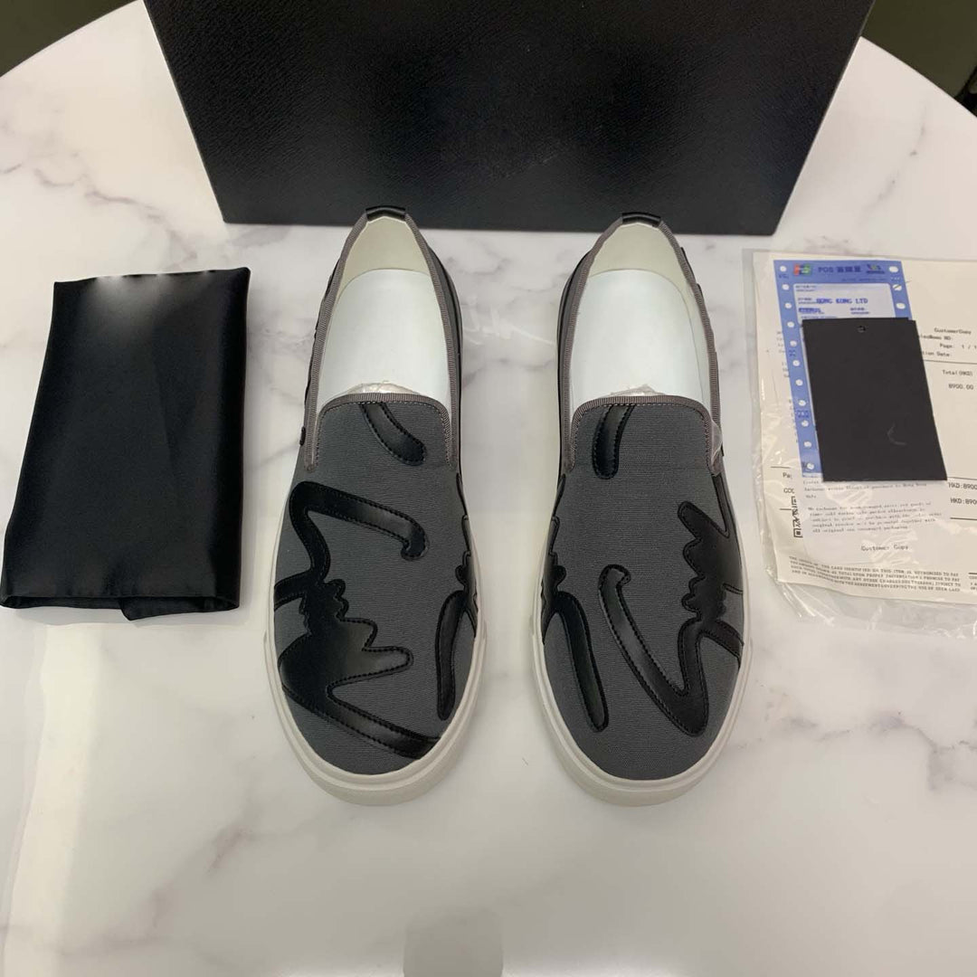 Damen Slip-On Sneakers mit auffälligem Design und rutschfester Laufsohle R&B