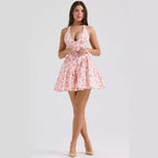 Damen kurzes Kleid mit verspieltem Blumenmuster und tiefem V-Ausschnitt R&B
