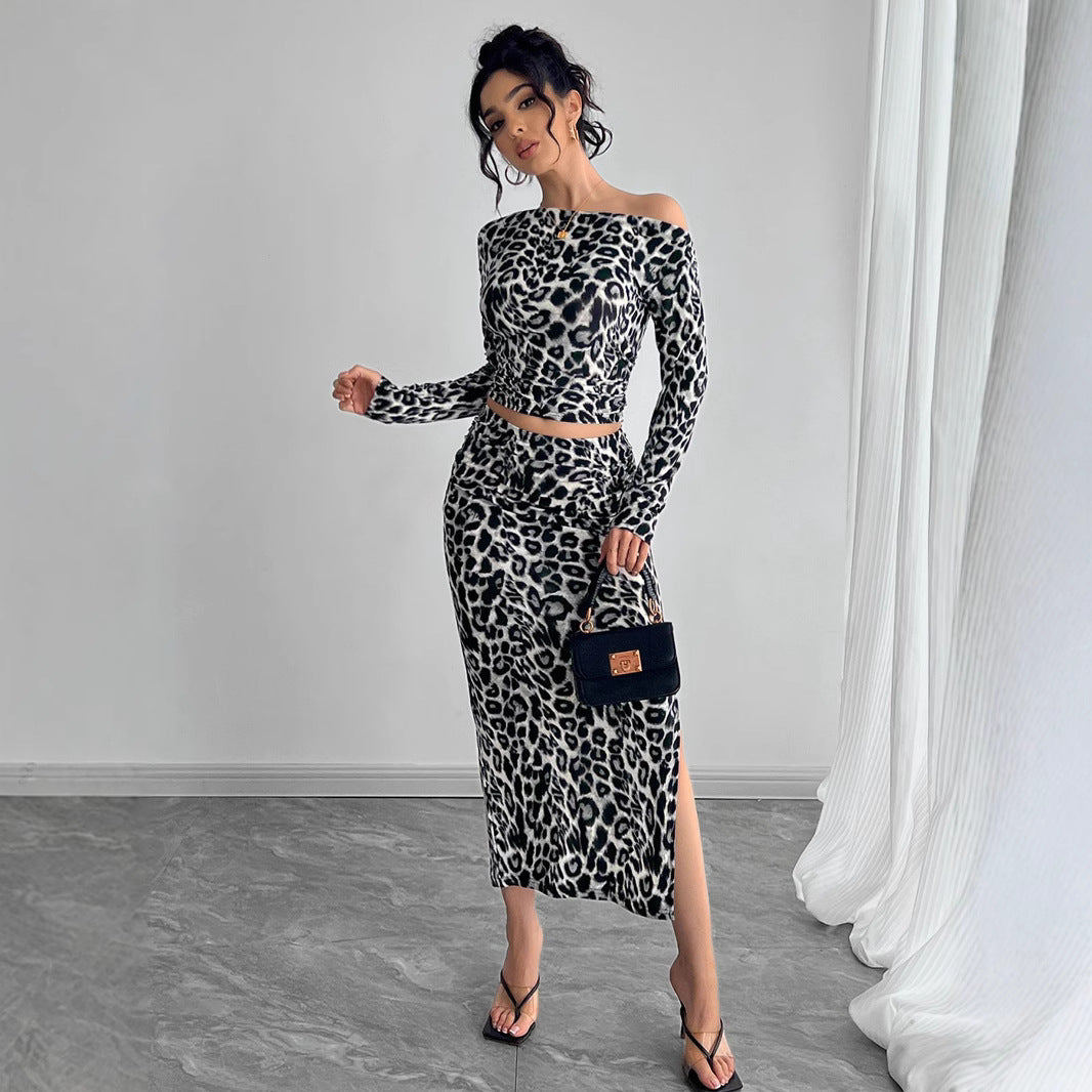 Damen Off-Shoulder Kombination mit Leopardenmuster und hohem Schlitz R&B