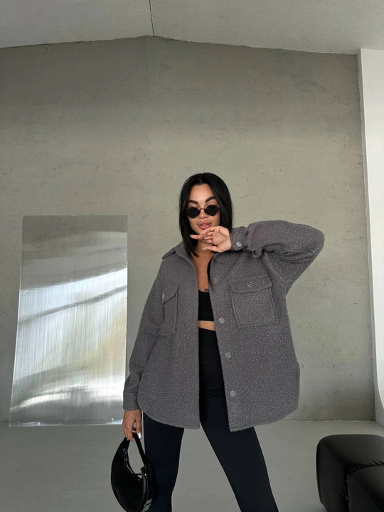 Damen Fluffy Overshirt im Lagenlook mit praktischen Taschen und dezentem Knopfverschluss R&B