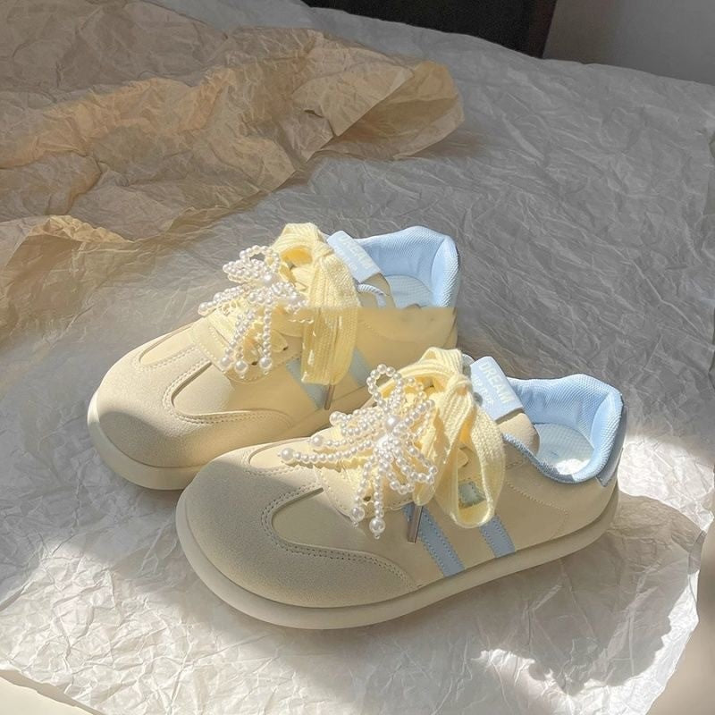 Damen Sneakers mit stilvollen Perlen-Schnürsenkeln R&B