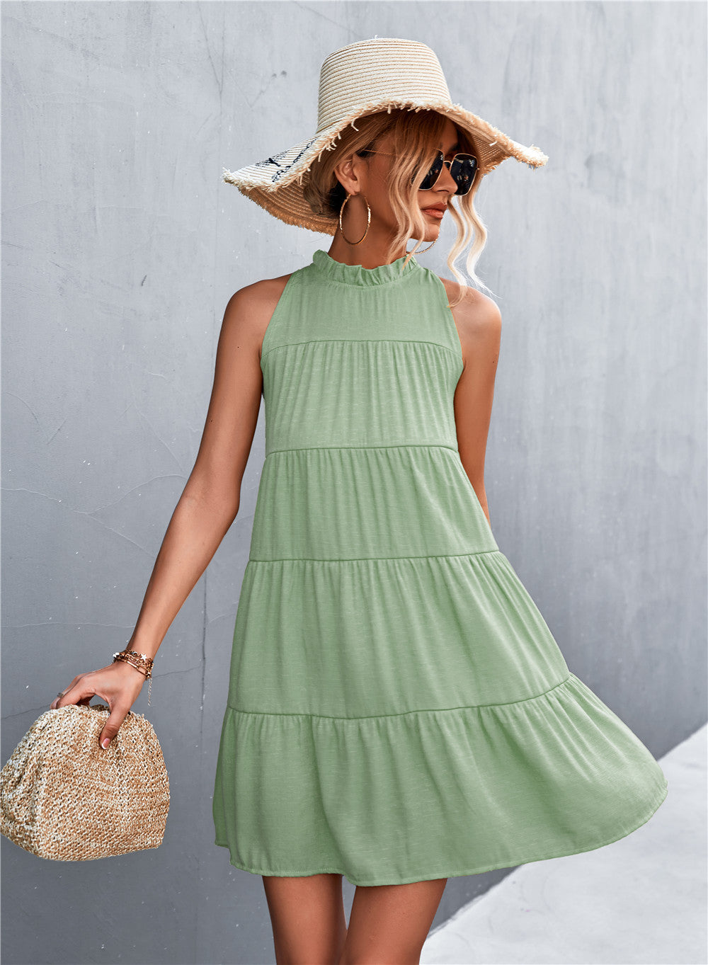 Damen Sommerliches Halterkleid mit Rüschen und schwingendem Rock R&B