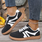 Damen Sneakers im sportlichen Stil mit trendigem Design R&B