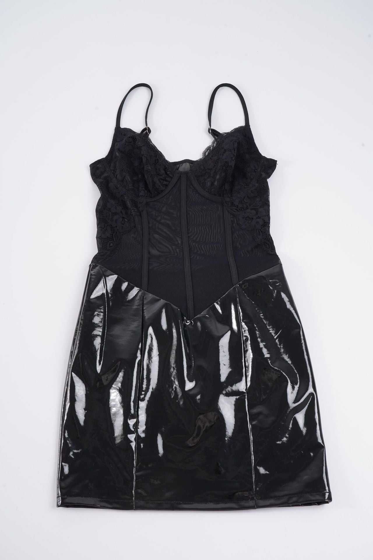 Damen Sexy Spitzenkleid im figurbetonten Design mit glänzendem Unterrock R&B