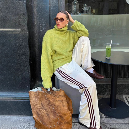 Damen gemütlicher Strickpullover mit hohem Kragen und überschnittenen Schultern R&B