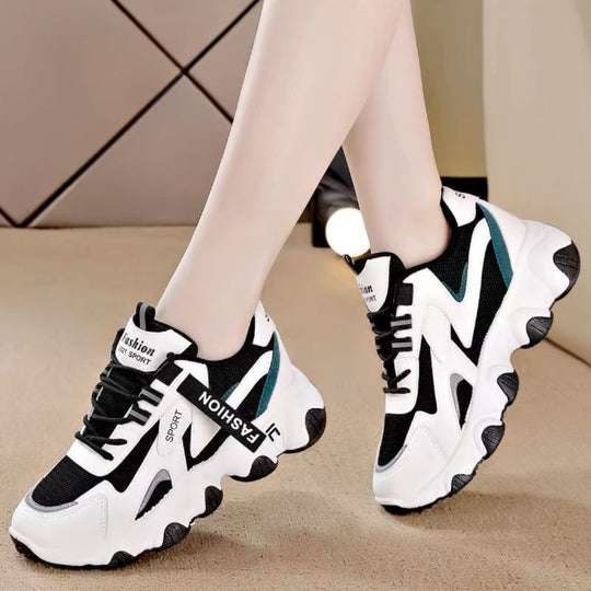 Damen Sportliche Sneaker mit atmungsaktiver Mesh-Oberfläche und dämpfender Laufsohle R&B