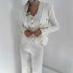 Damen elegantes gestricktes Ensemble mit Knopfdetaillierung R&B