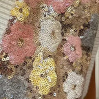 Damen Glamouröses Strickoberteil mit Blumenapplikationen und funkelnden Pailletten R&B