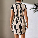 Damen kurzes, modisches Kleid mit geformtem Schnitt R&B
