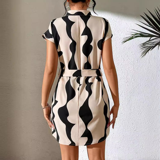 Damen kurzes, modisches Kleid mit geformtem Schnitt R&B