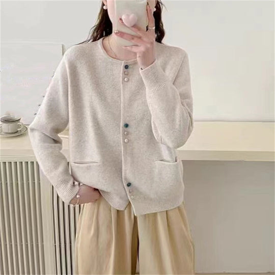 Damen gemütliche Strickjacke mit bunten Knöpfen und praktischen Taschen R&B