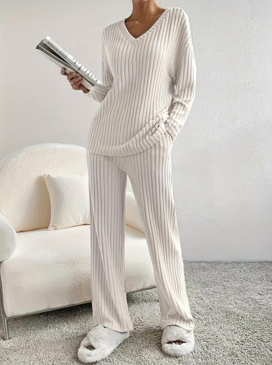 Damen lässiger Strickanzug mit V-Ausschnitt und praktischen Taschen R&B