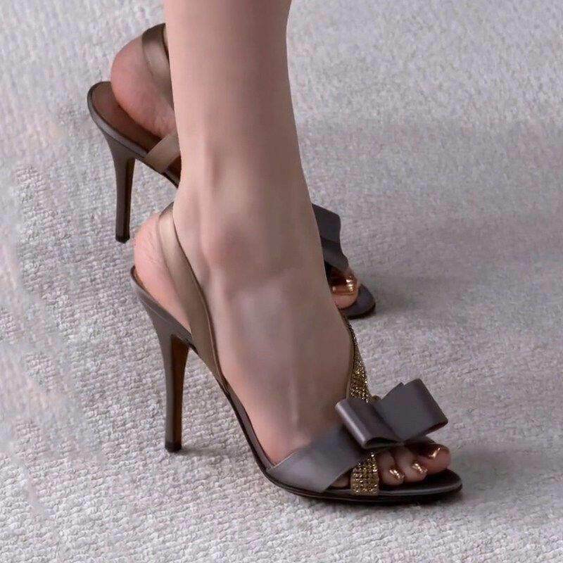 Damen Sandalen mit elegantem Riemen und dekorativen Strassdetails R&B