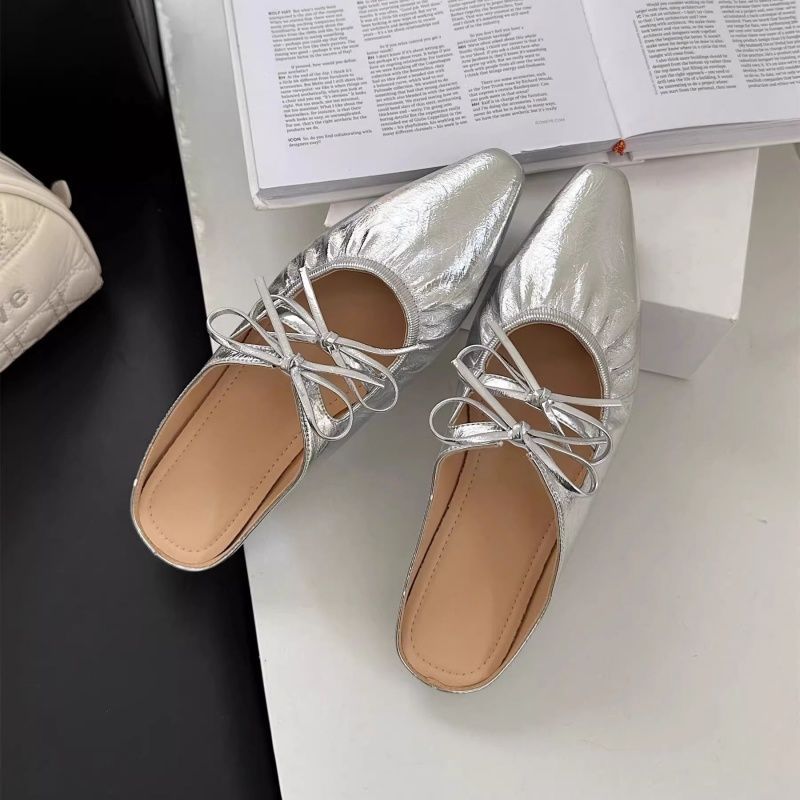 Damen elegante Mules mit zierenden Riemen und geschmackvollem Design R&B