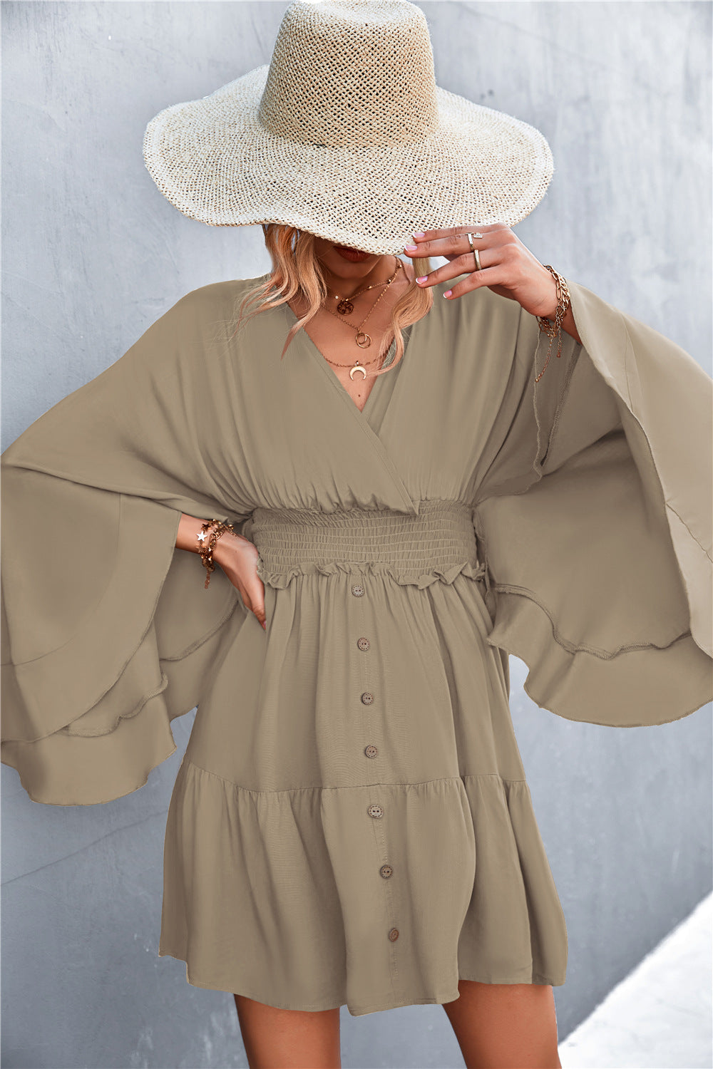 Damen lässiges Wickelkleid mit voluminösen Ärmeln und Knopfdetails R&B