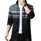 Herren gemusterte Strickjacke mit Kapuze und komfortablem Schnitt