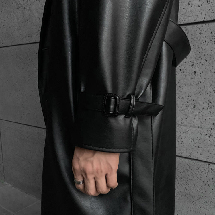 Herren modischer Longtrenchcoat aus hochwertigem Kunstleder mit elegantem Schnitt R&B