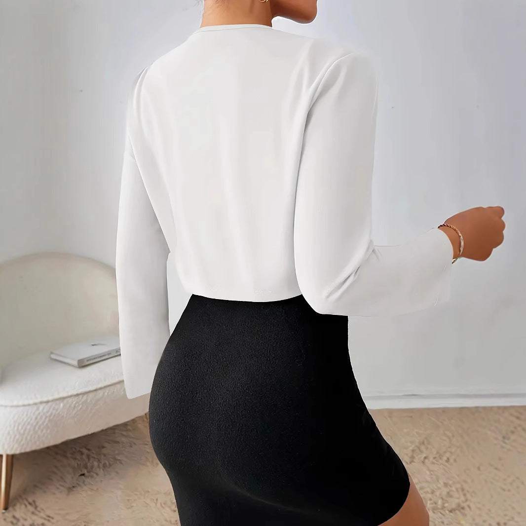 Damen Elegante Kurzjacke mit modernem Schnitt und raffinierten Falten R&B