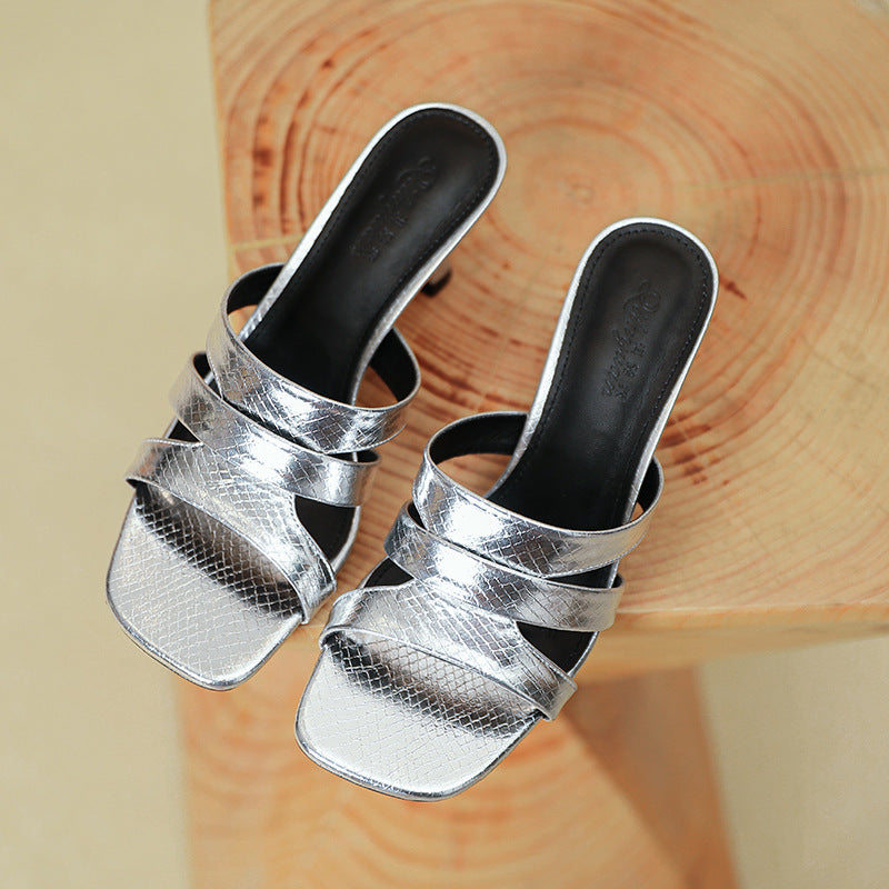 Damen modische Slides mit luxuriösem Metallic-Finish und komfortablem Fußbett R&B