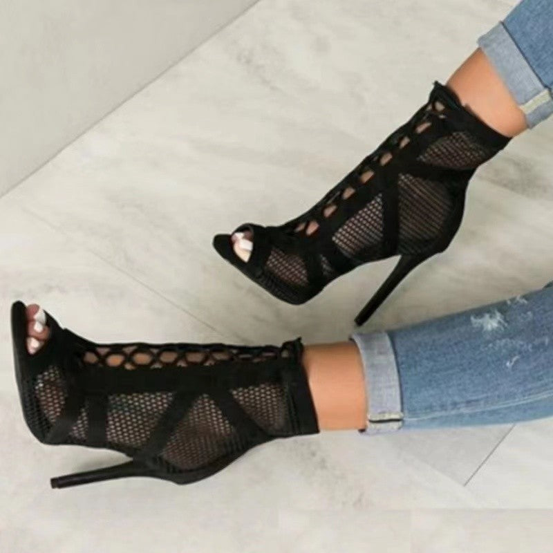 Damen Peep-Toe Stiefeletten mit luftiger Netzstruktur und hohem Absatz R&B