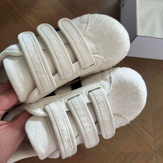 Damen Sneakers mit praktischem Klettverschluss und weichem Wildleder-Obermaterial R&B