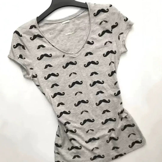 Damen T-Shirt mit kreativem Schnurrbart-Design R&B