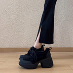 Damen Plattform Sneakers mit markantem Wellenprofil und schicker Schnürung R&B