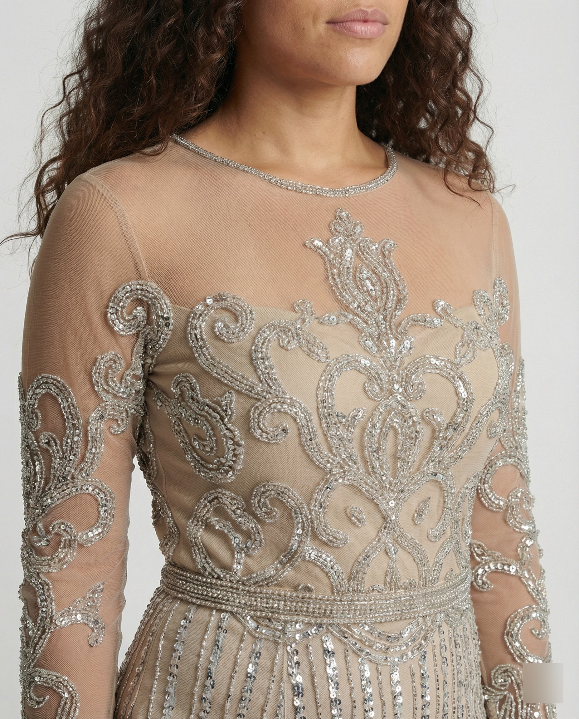 R&B | Damen-Nachtschlaf Ballkleid mit Halbtransparentem Stoff und Juwelen