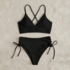 Damen Triangel-Bikini im modischen Wickeldesign mit verstellbaren BindR&Bändern R&B