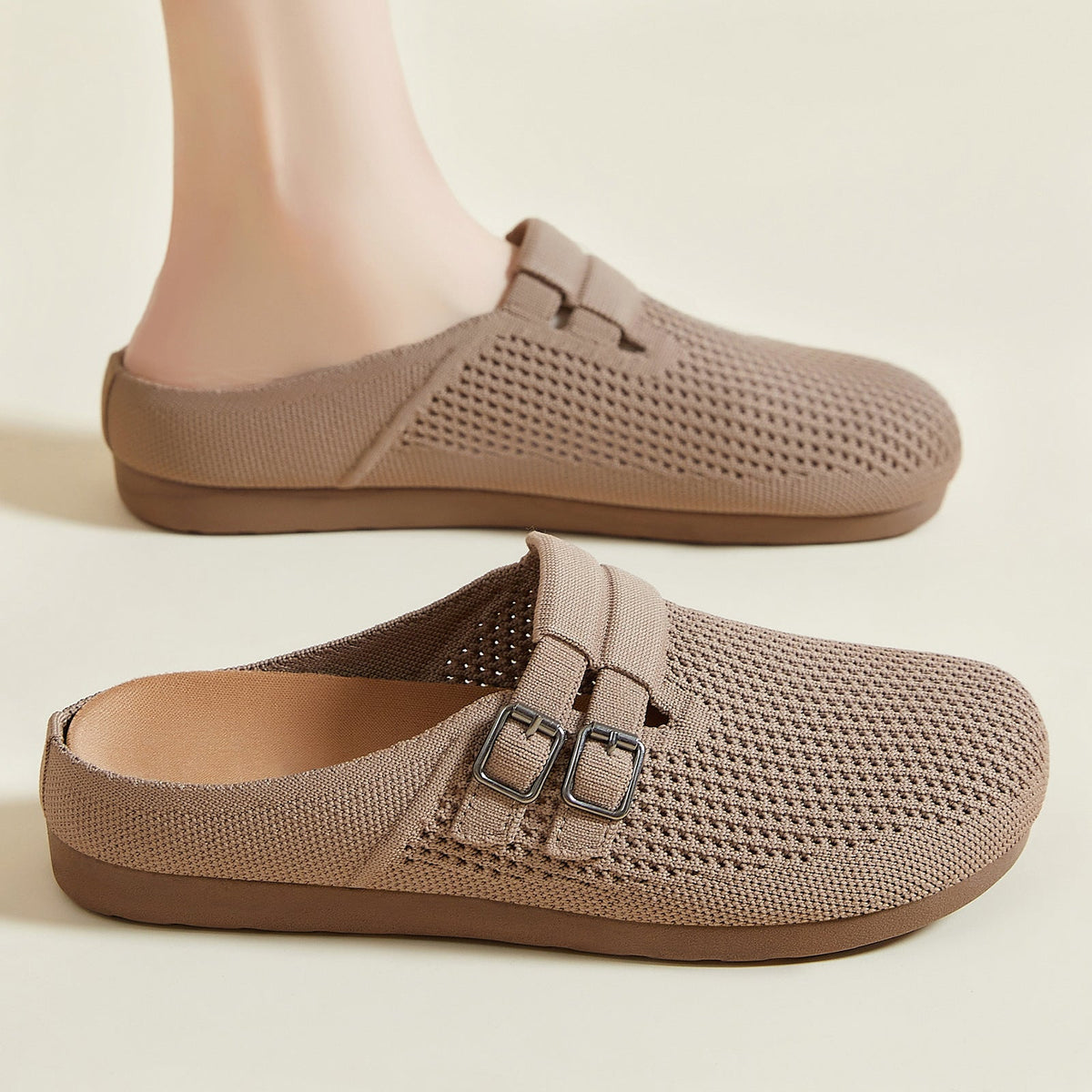 Damen nan gestrickter Clog-Mule mit doppelter Metallschnalle, atmungsaktivem 3D-Strickoberteil und ergonomischem Memory-Fußbett R&B