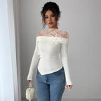 Damen nan figurbetontes schulterfreies Rippstrick-Top mit Spitzen-Illusionskragen und Blütenapplikation R&B