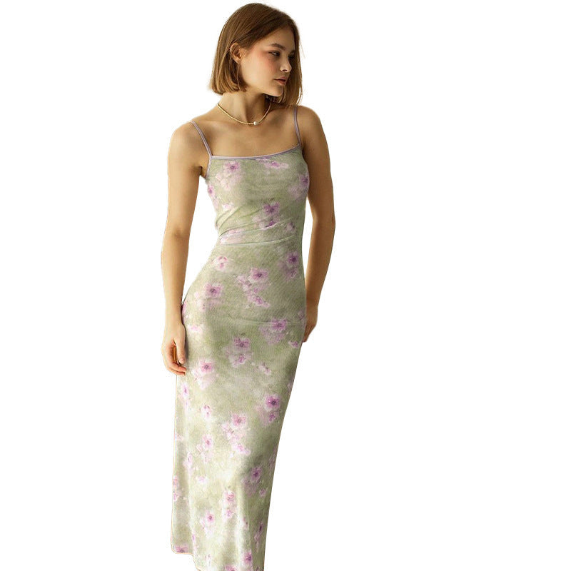 Damen Maxikleid mit zarten Spaghetti-Trägern und floralem Muster EB