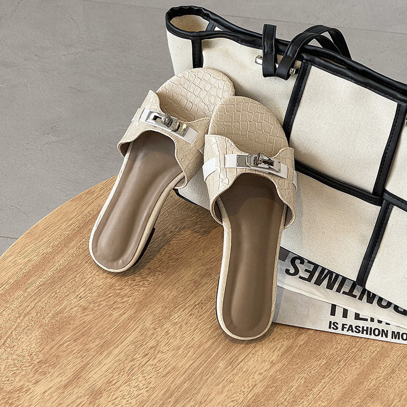 Damen Komfortable Slides mit elegantem Kettendetail R&B