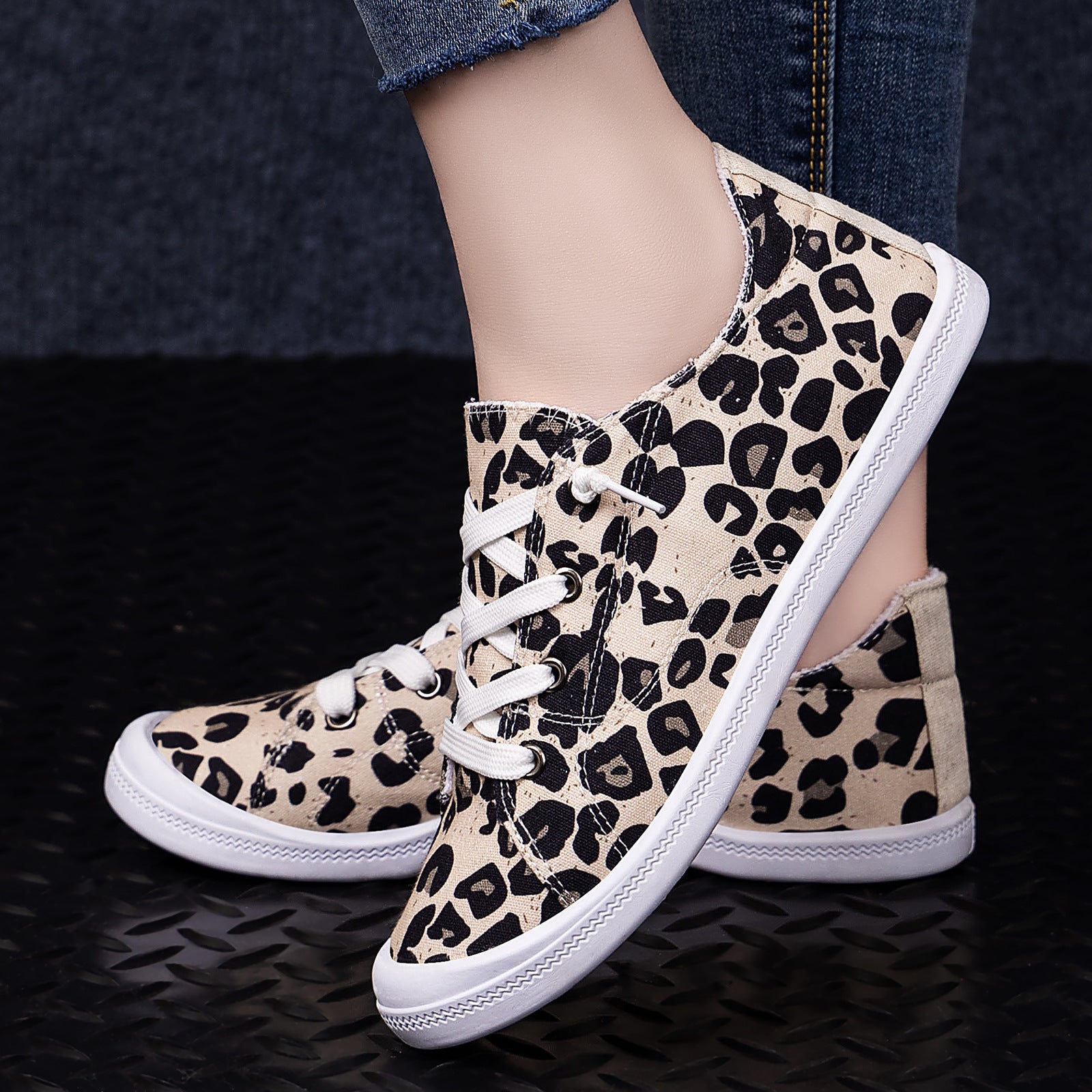 Damen Freizeitschuhe aus strapazierfähigem Canvas mit klassischem Schnürdesign R&B
