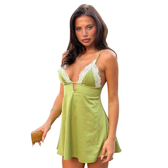 Damen Nachtkleid mit eleganten Spitzenakzenten und verführerischem V-Ausschnitt R&B