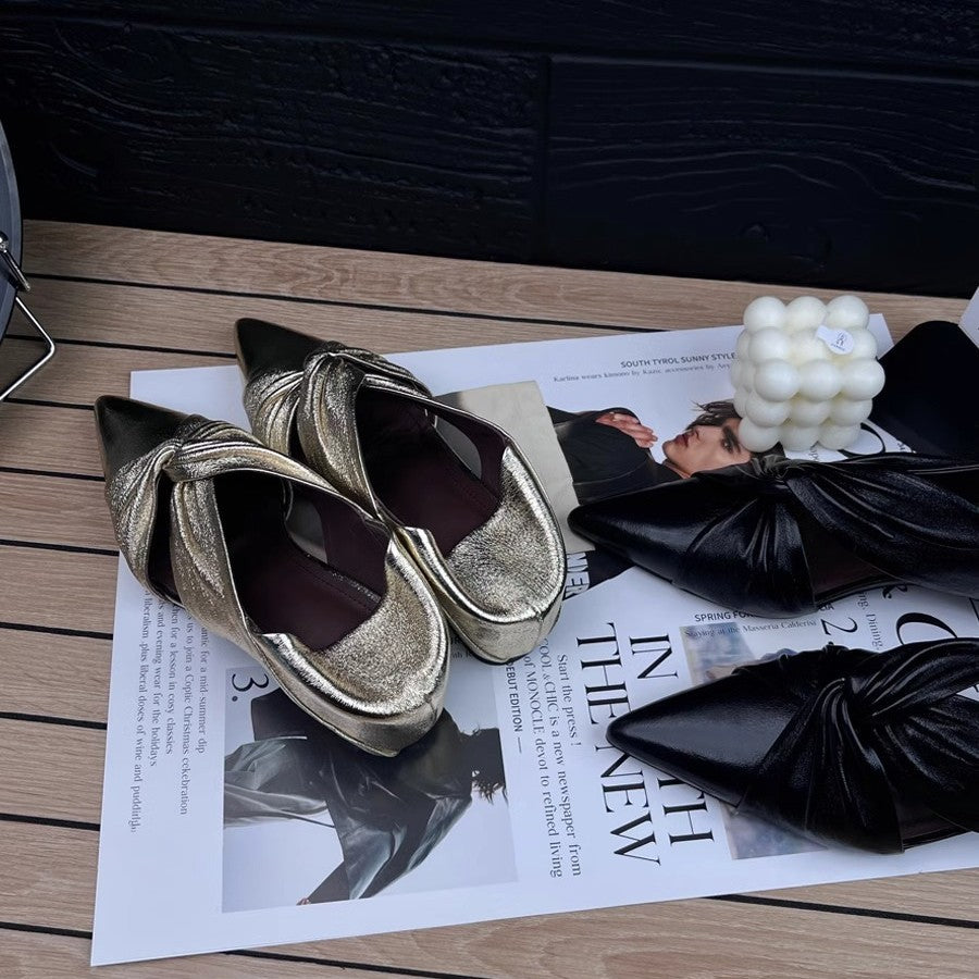 Damen Slipper mit eleganter Knotenverzierung und spitz zulaufendem Design R&B