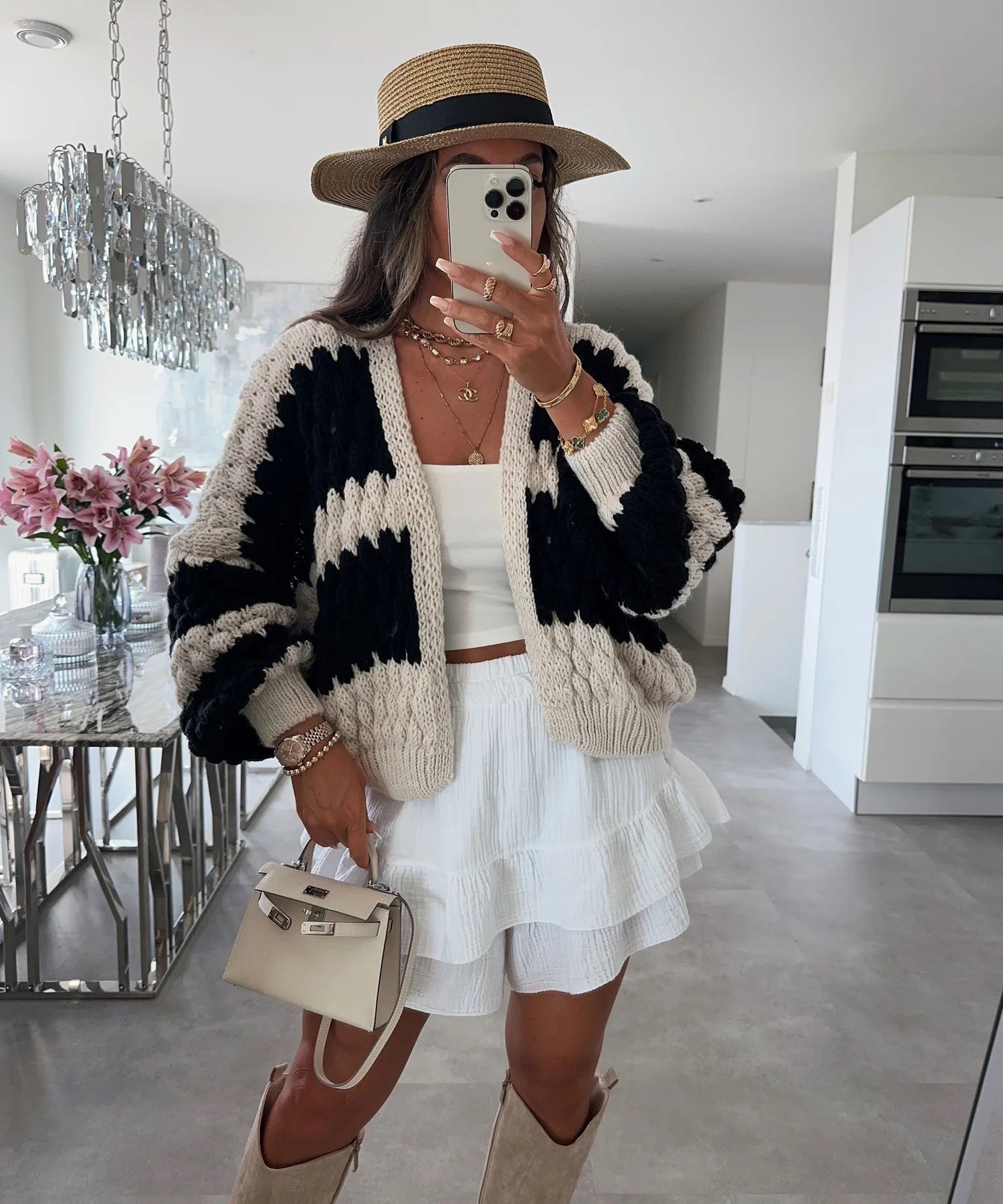 Damen Grobstrickjacke mit grafischem Muster und voluminösen Ärmeln R&B