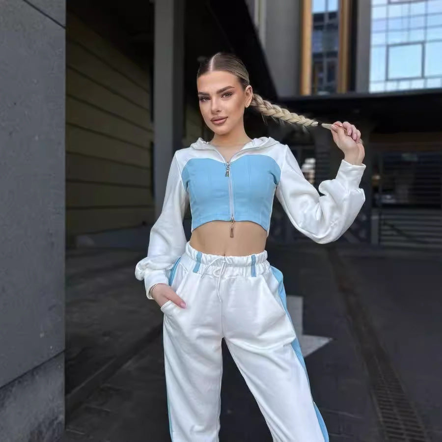 Damen sportliches Set mit cropped Kapuzenjacke und weitem Hosen R&B