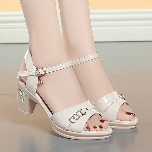 Damen elegante Absatzsandalen mit modischem Schnallenakzent und komfortablem Blockabsatz R&B