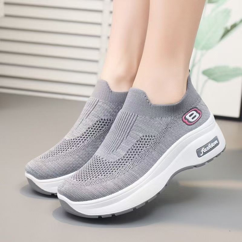 Damen Komfortable Slip-On Sneakers mit atmungsaktivem Obermaterial und weicher Laufsohle R&B