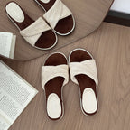 Damen flache Riemchen-Pantoletten mit raffiniertem Textil-Design und komfortabler Sohle R&B