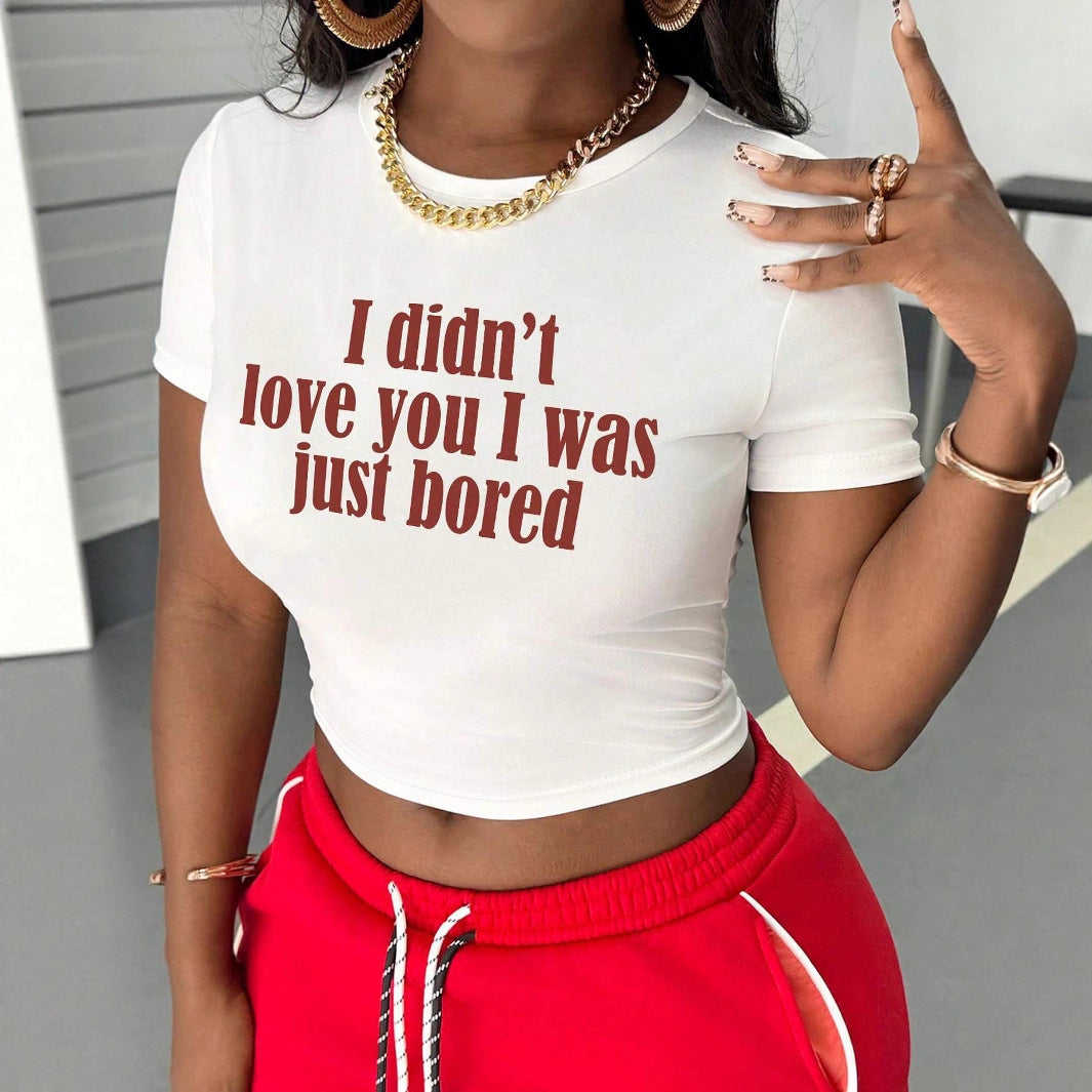 Damen Crop-Shirt mit kreativem Statement und figurbetontem Schnitt R&B