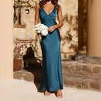 Damen Satin Maxikleid mit eleganter V-Form und fließendem Schnitt R&B
