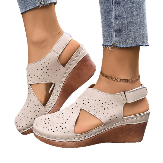 Damen Wedge-Sandalen mit ergonomischem Fußbett und modischem Cut-Out-Design R&B