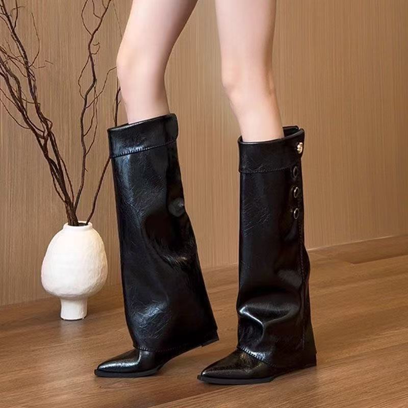 Damen Stilvolle Knöchelhohe Stiefel mit flexiblem Schaft und Knopfdetail R&B