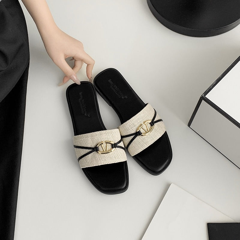 Damen modische Riemensandalen mit dekorativem Goldakzent und komfortablem Fußbett R&B