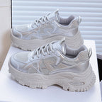 Damen Sportliche Sneakers mit modischem Metallic-Obermaterial R&B